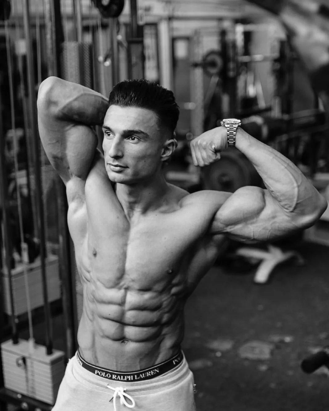 Portret van Ugur Cevher in de gym